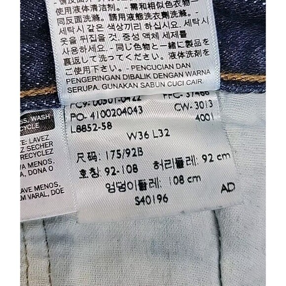 Levis 501 Jeans Mens 36x31 Button Fly Straight Cotton Dark Blue Mid Distressed - Picture 13 of 16